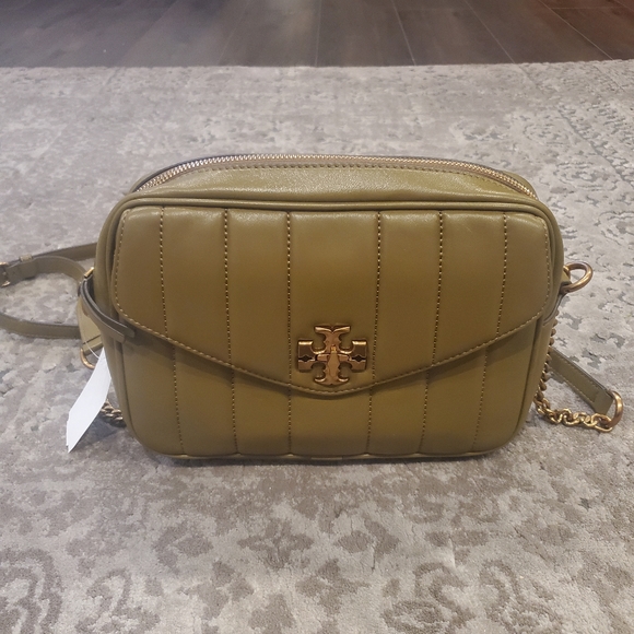 Tory Burch Kira Quilted Camera Bag in Toasted Sesame - Picture 5 of 11